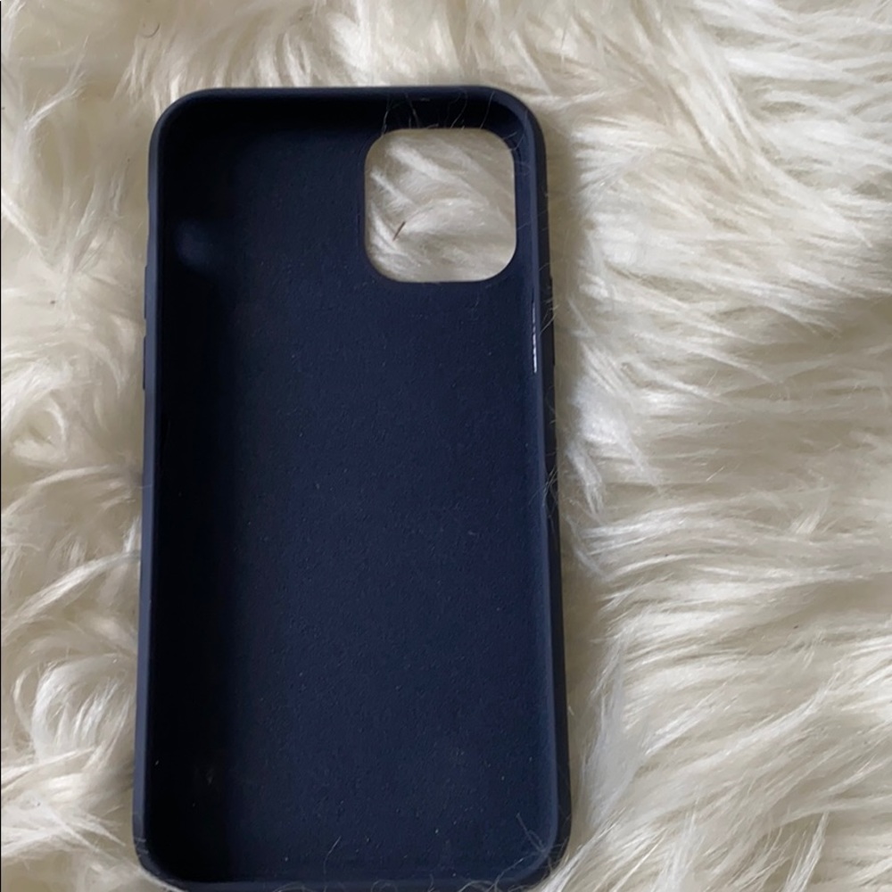 iPhone 11 Pro case - Picture 2 of 4